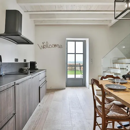 Luxueuse Renovee A La Guittiere فيلة *