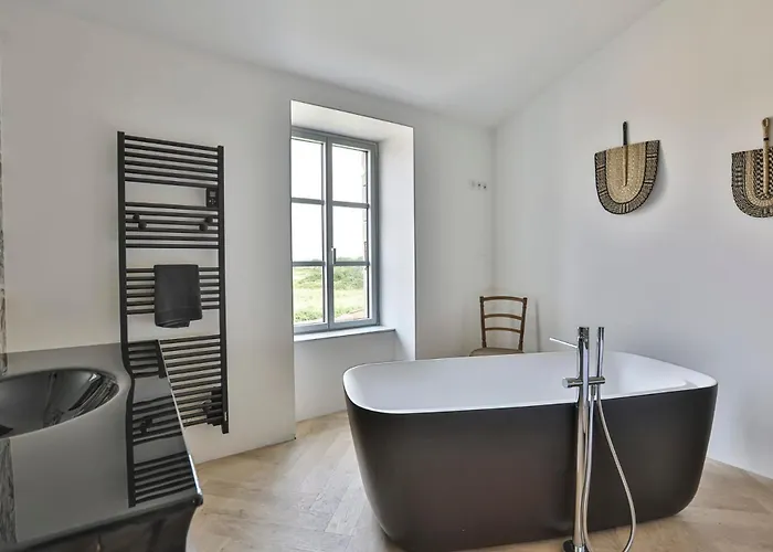 Hébergement de vacances Luxueuse Rénovée à La Guittière *